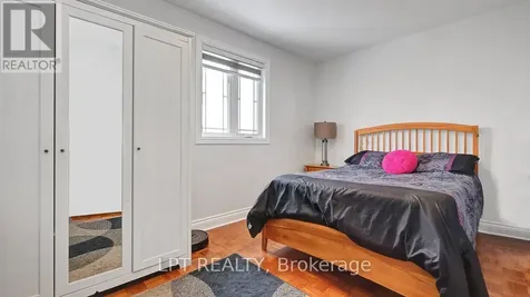 624 Pleasant Park Road Ottawa ON K1H 5N5
