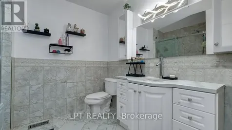 624 Pleasant Park Road Ottawa ON K1H 5N5