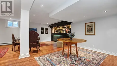 624 Pleasant Park Road Ottawa ON K1H 5N5