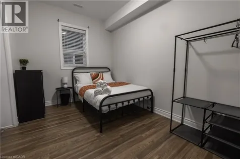 106 Spadina Avenue Hamilton ON L8M 2X3