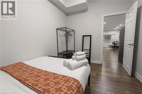 106 Spadina Avenue Hamilton ON L8M 2X3