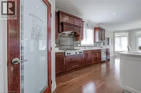 4072 Highland Park Drive Beamsville ON L3J 0M3