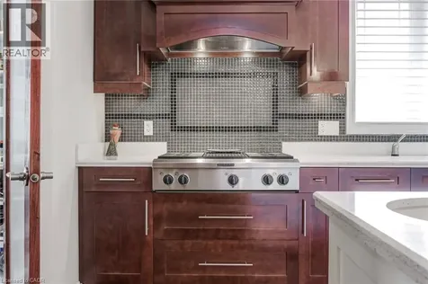 4072 Highland Park Drive Beamsville ON L3J 0M3