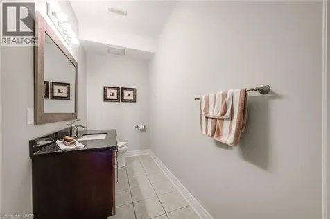 4072 Highland Park Drive Beamsville ON L3J 0M3