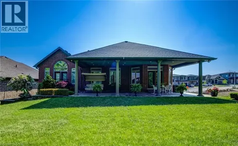 4072 Highland Park Drive Beamsville ON L3J 0M3