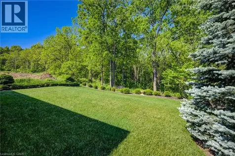 4072 Highland Park Drive Beamsville ON L3J 0M3