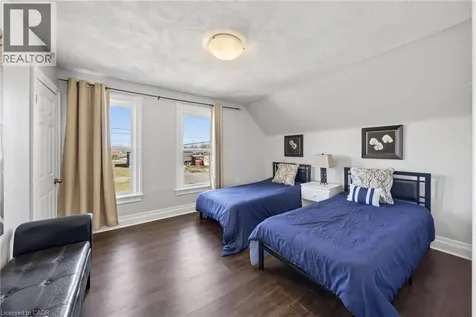 4475 First Avenue Niagara Falls ON L2E 4G1