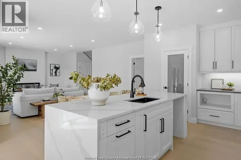 8040 Meo Boulevard Lasalle ON N9H 1H3