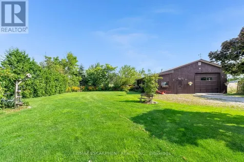 609 Green Mountain Road East Hamilton ON L8J 2Z7