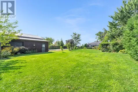 609 Green Mountain Road East Hamilton ON L8J 2Z7