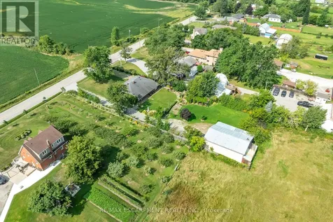 609 Green Mountain Road East Hamilton ON L8J 2Z7