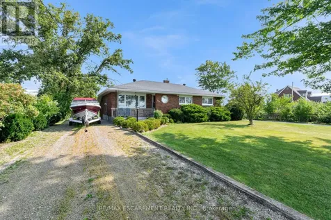 609 Green Mountain Road East Hamilton ON L8J 2Z7