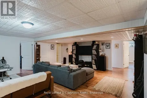 477 Buckby Lane Saugeen Shores ON N0H 2C1