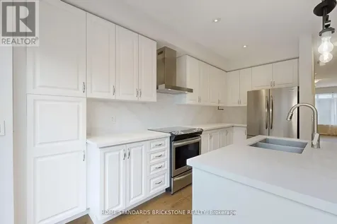 215 Salterton Circle Vaughan ON L6A 4Z2