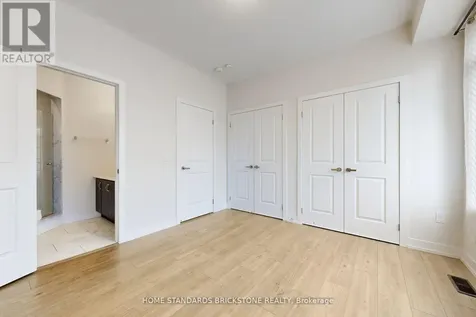 215 Salterton Circle Vaughan ON L6A 4Z2