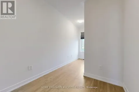 215 Salterton Circle Vaughan ON L6A 4Z2