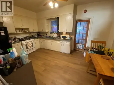 126 Gibson Avenue Hamilton ON L8L 6J8