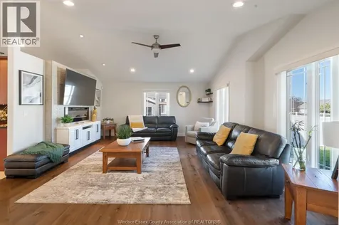 11933 Maisonneuve Street Tecumseh ON N8N 1R2