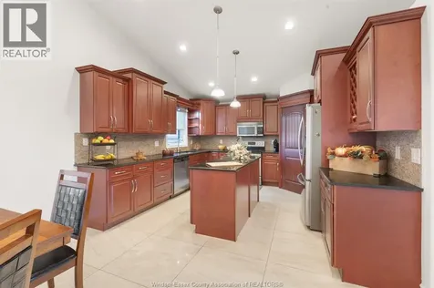11933 Maisonneuve Street Tecumseh ON N8N 1R2