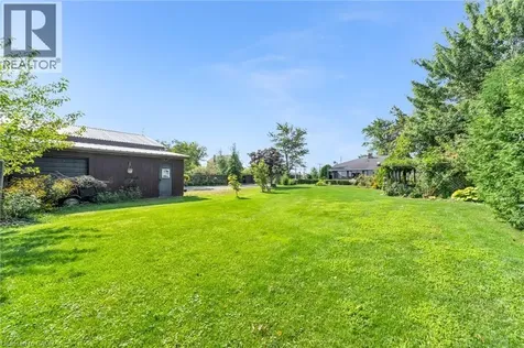 609 Green Mountain Road East Stoney Creek ON L8J 2Z7