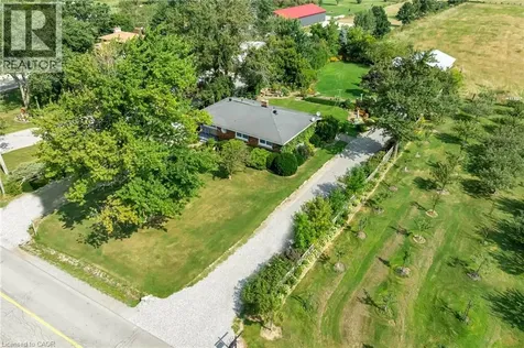 609 Green Mountain Road East Stoney Creek ON L8J 2Z7