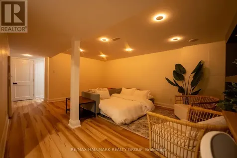 820 Grenon Avenue Ottawa ON K2B 6G2