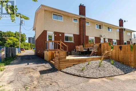 820 Grenon Avenue Ottawa ON K2B 6G2