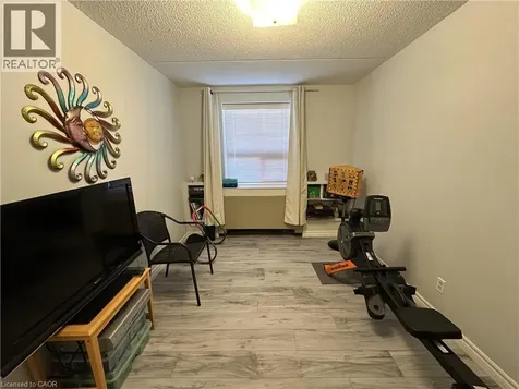 5 Mill Pond Court Simcoe ON N3Y 5J6