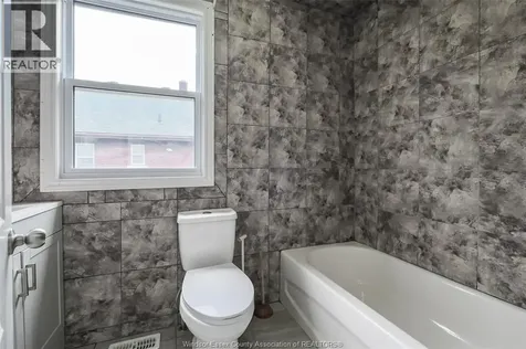 1585 Pelissier Windsor ON N9X 1M9