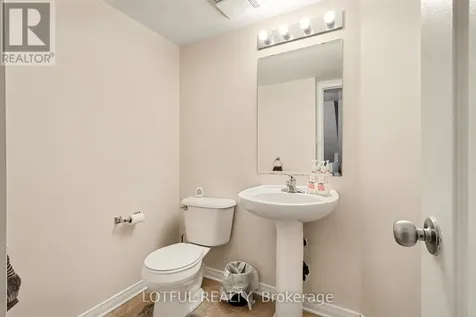 576 Lakeridge Drive Ottawa ON K4A 0H4