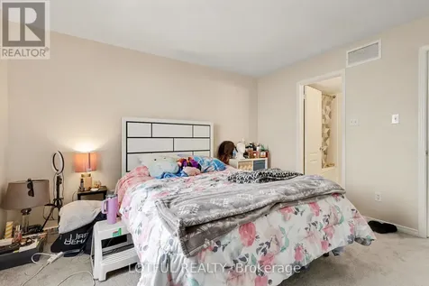 576 Lakeridge Drive Ottawa ON K4A 0H4