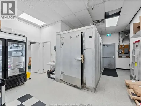 2950 Dougall Avenue Windsor ON N9E 1S2