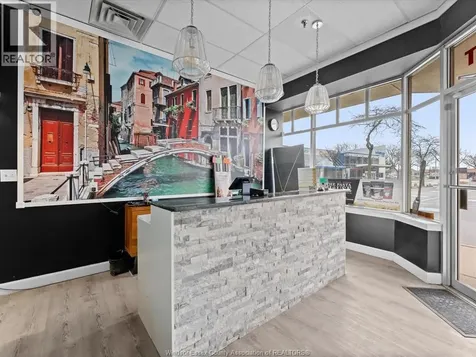 2950 Dougall Avenue Windsor ON N9E 1S2