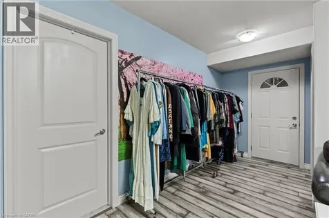 9147 Hendershot Boulevard Niagara Falls ON L2H 0E3