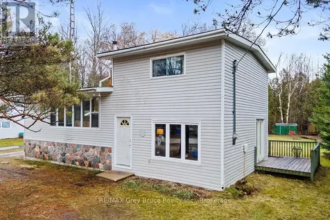 243 Mccullough Lake Drive Chatsworth ON N0H 2V0