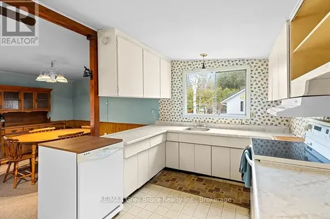 243 Mccullough Lake Drive Chatsworth ON N0H 2V0