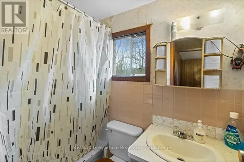 243 Mccullough Lake Drive Chatsworth ON N0H 2V0