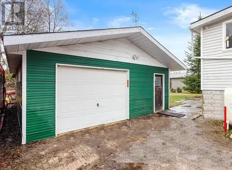 243 Mccullough Lake Drive Chatsworth ON N0H 2V0