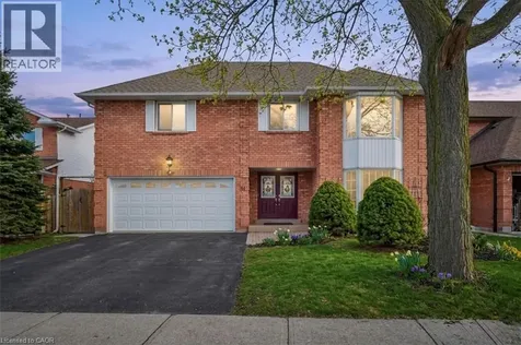 54 Goldcrest Drive Stoney Creek ON L8G 4T6