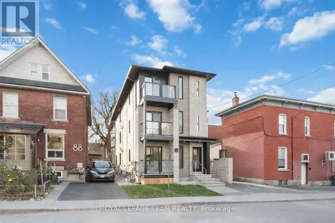 90 Elm Street Ottawa ON K1R 6N3