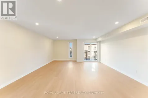 90 Elm Street Ottawa ON K1R 6N3