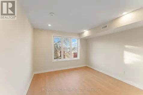 90 Elm Street Ottawa ON K1R 6N3