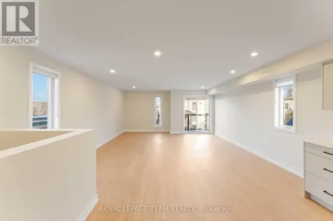 90 Elm Street Ottawa ON K1R 6N3