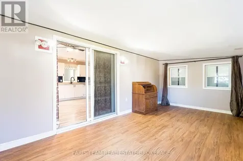 13 Sunrise Circle Bradford West Gwillimbury ON L3Z 2A5