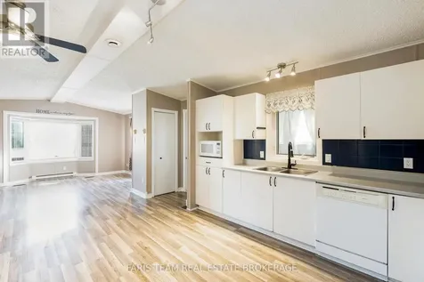 13 Sunrise Circle Bradford West Gwillimbury ON L3Z 2A5