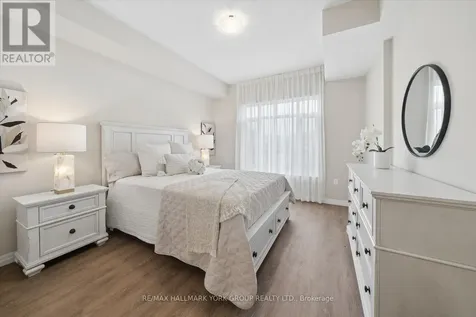 460 William Graham Drive Aurora ON L4G 1X9