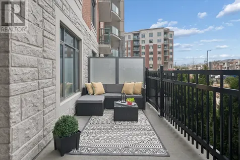 460 William Graham Drive Aurora ON L4G 1X9