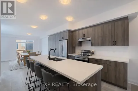 20 Ranch Terrace Barrie ON L9J 0C2