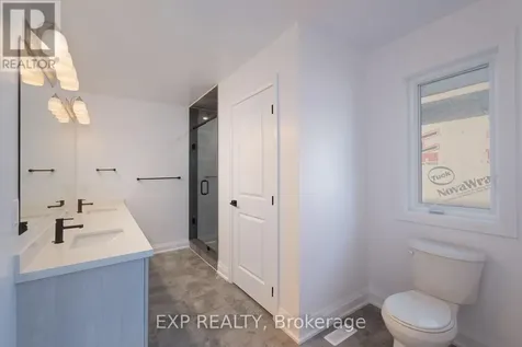 20 Ranch Terrace Barrie ON L9J 0C2