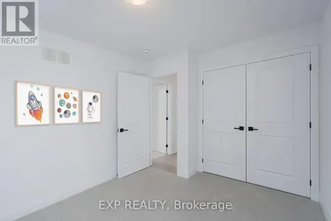 20 Ranch Terrace Barrie ON L9J 0C2